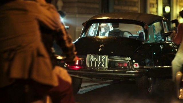 Le voiture Citroën DS dans Tout l'argent du monde