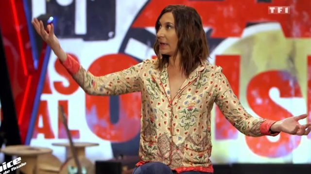 The printed shirt Oud Paris of Zazie in The Voice of the 28.04.18