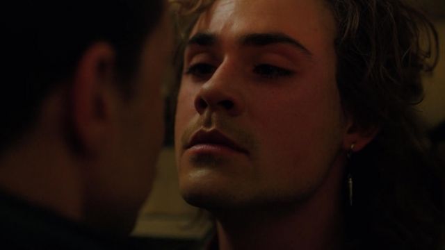 The earring Billy Hargrove (Dacre Montgomery) in Stranger Things Season 2 Episode 8