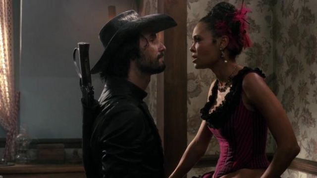 Le cos­tume de Maeve (Than­die New­ton) dans West­world S01E04