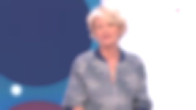 Chaqueta bomber impresa de Sophie Davant en el programa C'est au del 02/05/2018