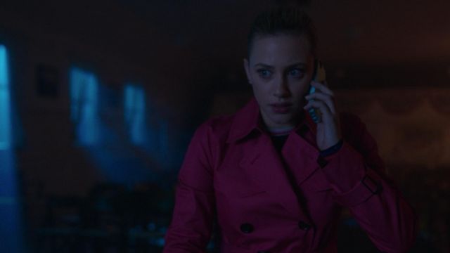 The trench coat pink Coach Betty Cooper (Lili Reinhart) in Riverdale S02E21