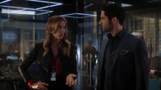 The blouse red Kobi Halperin Charlotte Richards (Tricia Helfer) in Lucifer  S03E15 | Spotern