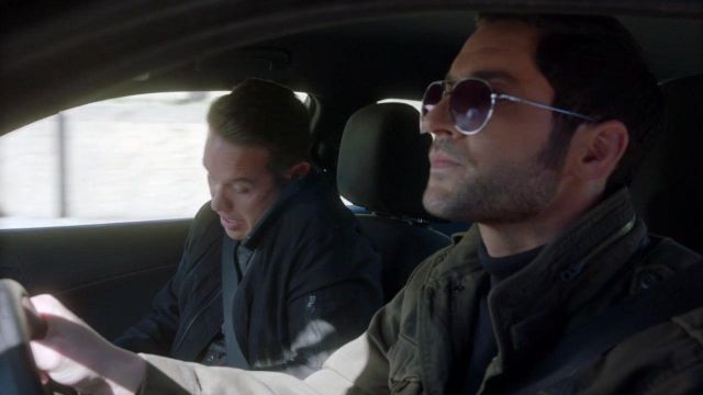 The sunglasses of Lucifer Morningstar (Tom Ellis) in Lucifer S03E22
