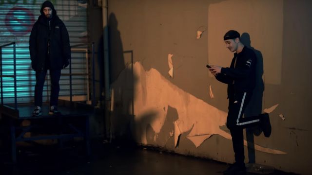 Le pantalon noir de survêtement Nike de Lucci dans son clip Sans forcer #3