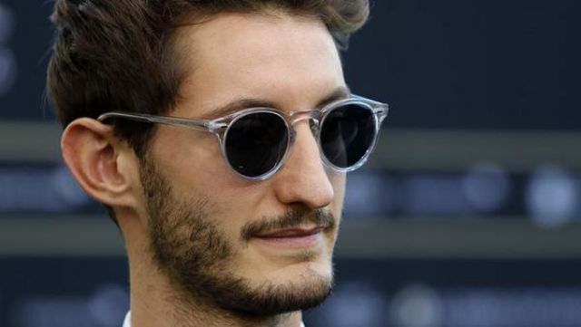 Oliver Peoples Sunglasses worn by Philippe Cousteau (Pierre Niney) as seen in The Odyssey premiere