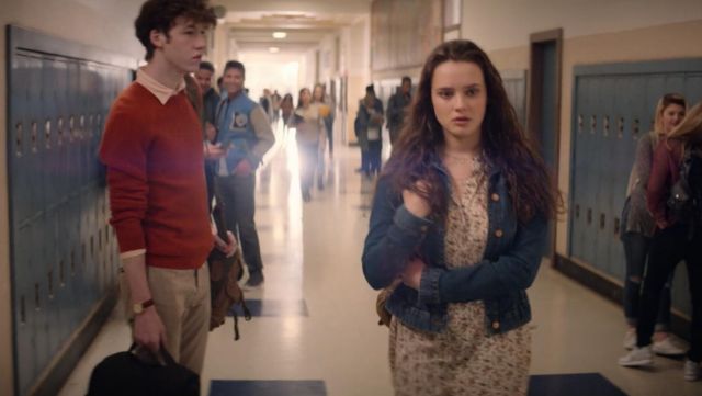 J. Crew De­nim ja­cket in New­ton wash worn by Hannah Baker (Katherine Langford) as seen in 13 Reasons Why S02E01