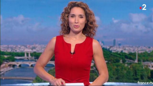 La robe rouge de Marie-Sophie Lacarrau dans Le journal de 13H de France 2 du 25/05/2018