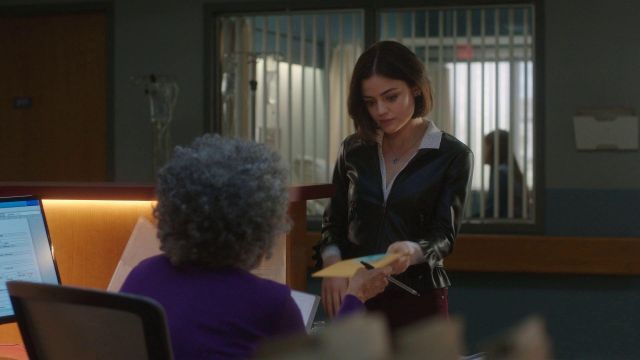 The leather jacket Zara, Stella Abbott (Lucy Hale) Life Sentence S01E05