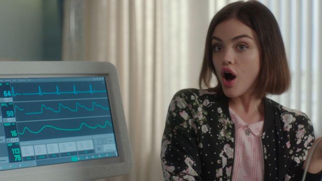 Play Tell Top in Um­brel­las by Mod­cloth worn by Stella Abbott (Lucy Hale) as seen in Life Sentence S01E06