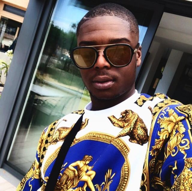 Le sweatshirt Versace à imprimé baroque de Ninho sur son compte Instagram