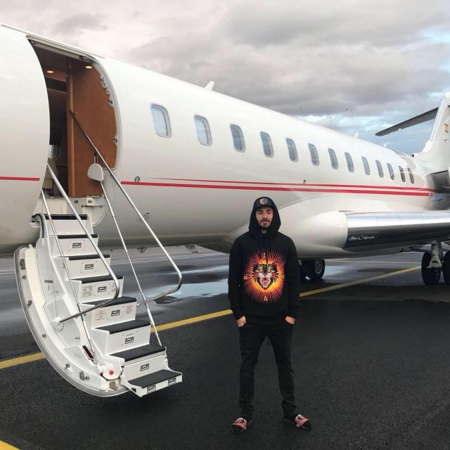 Le sweatshirt à capuche noir Gucci Angry Cat 'Modern Future' porté par Karim Benzema sur son compte Instagram