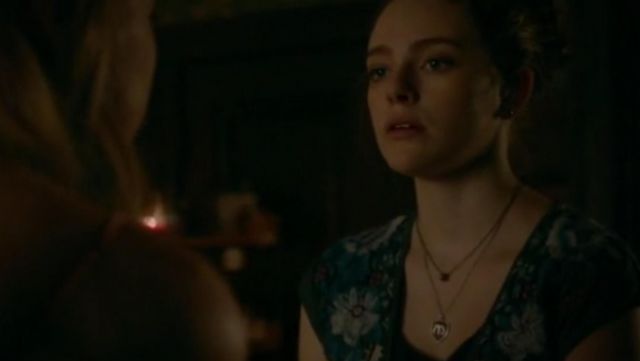 Le collier de Hope Mikaelson (Danielle Rose Russell) dans The Originals S05E01
