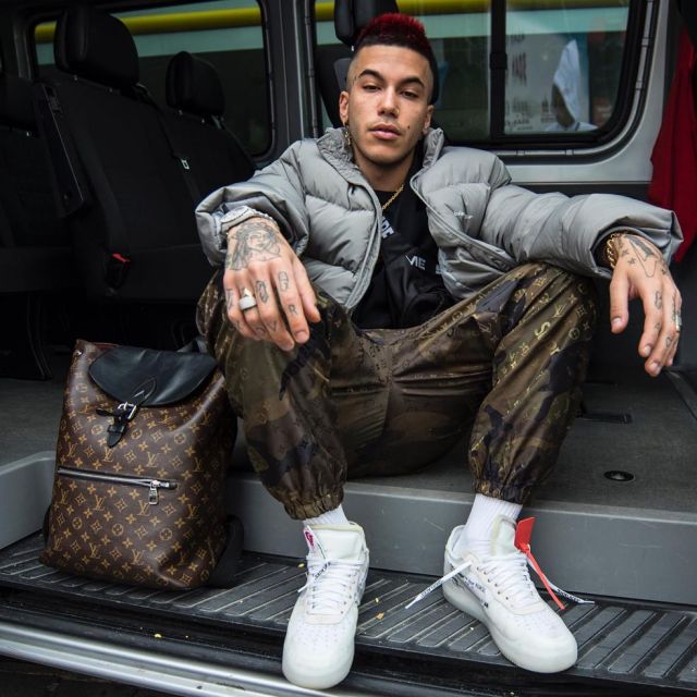 The backpack Louis Vuitton of Sfera Ebbasta on his account Instagram