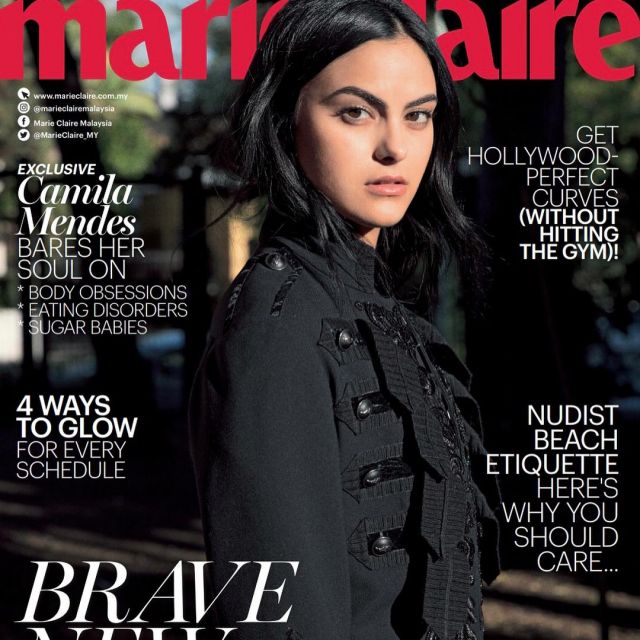The black jacket with military buttons Camila Mendes on his account Instagram