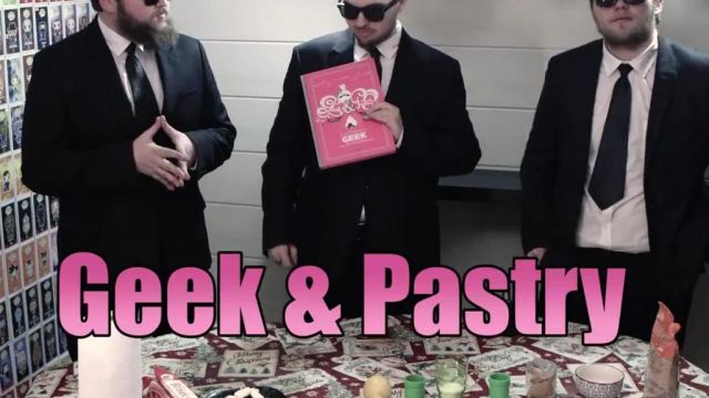 The book GEEK AND PASTRY of Gastronogeek seen in One kitchen pie K of Men in Black ! (feat. the broodstock) of Linksthesun