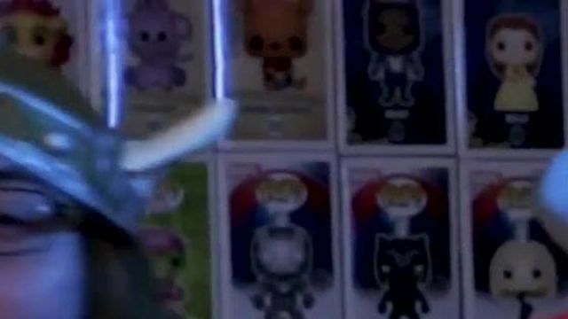 The figurine Funko Pop Winnie the pooh in the youtube "On kitchen of the Lembas elvish of LinksTheSun