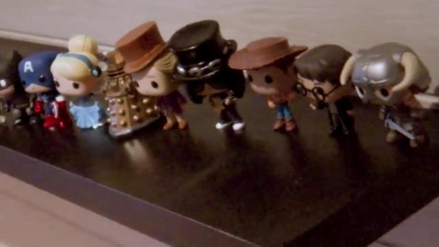 The figurine Funko Pop! Dovahkiin (Elder Scrolls V: Skyrim) view in the video's youtube LinksTheSun