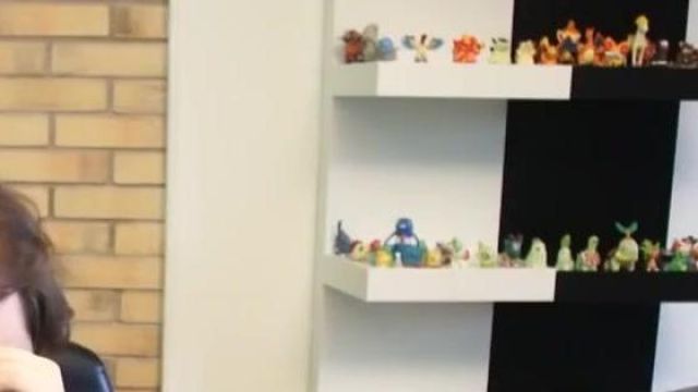 La fi­gu­rine Po­ke­mon Marisson vue dans la vi­deo de Links­the­sun "Der­nière danse - In­dila"