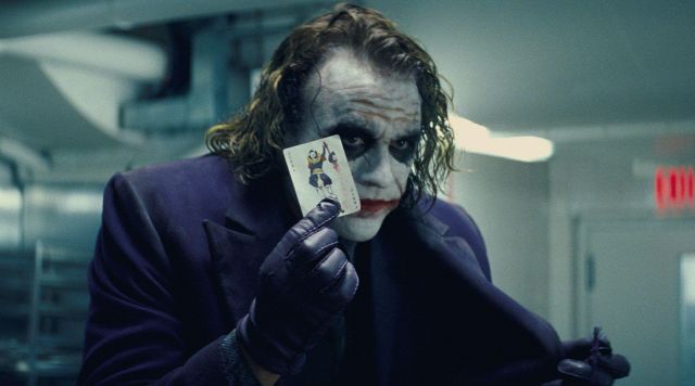 the card of the joker (Heath Ledger) in Batman : The Dark Knight