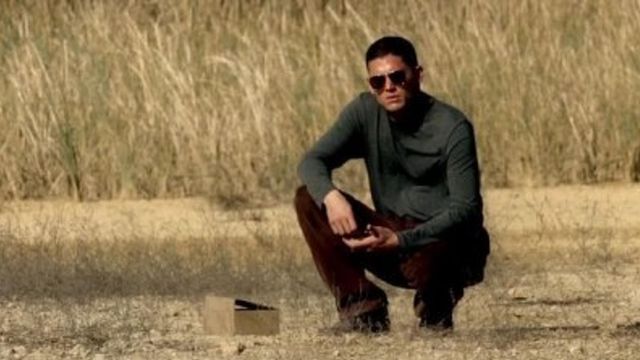 Les lunettes de soleil aviator de Michael Scofield (Wentworth Miller) dans Prison Break S02E11