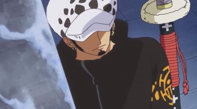 The white hat with black spots of Trafalgar Law in One Piece | Spotern
