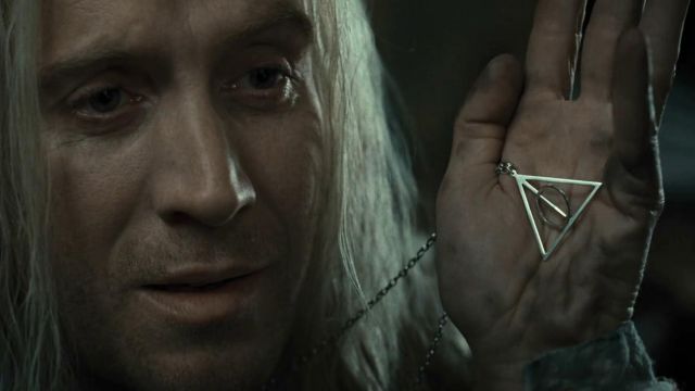 The necklace Xenophilius Lovegood in Harry Potter and the deathly hallows