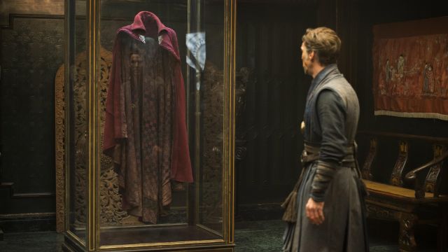 The red cape of Dr. Stephen Strange (Benedict Cumberbatch) in Doctor Strange