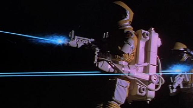 Le "space gun" de James Bond (Roger Moore) dans Moonraker