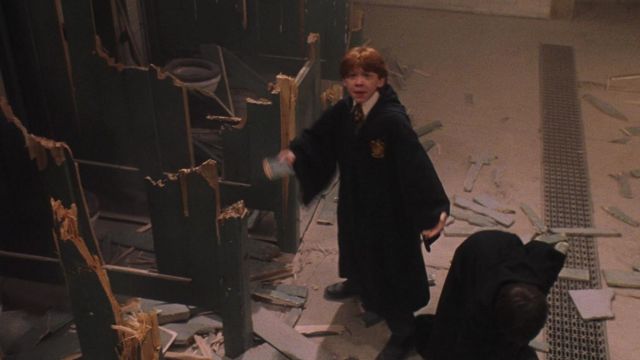 La réplique de la robe Gryffondor portée par Ron Weasley (Rupert Grint) dans Harry Potter à l'école des sorciers