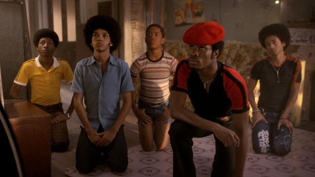 The beret red Kangol Shaolin Fantastic (Shameik Moore) in The Get Down S01E02