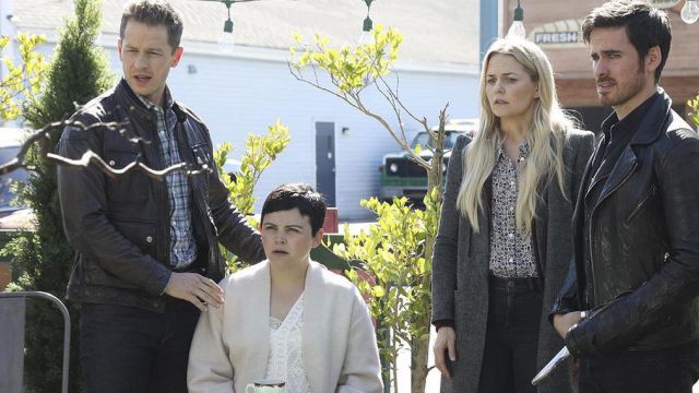 The white top Rebecca Taylor of Mary Margaret Blanchard (Ginnifer Goodwin) on Once Upon A Time