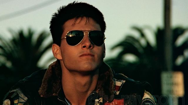 Sunglasses Ray-Ban Aviator of Maverick (Tom Cruise) in Top Gun ...