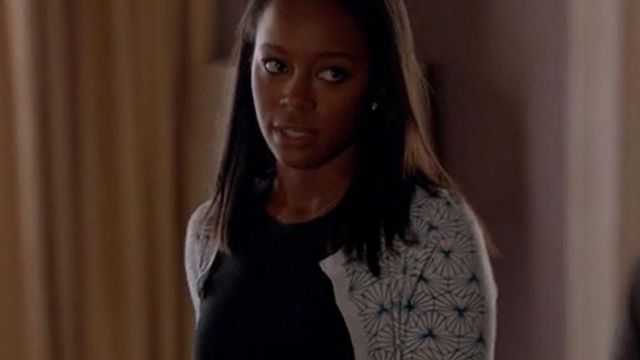 The vest Halogen Michaela Pratt (Aja Naomi King) in Murder