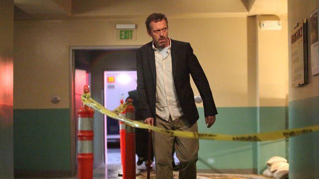 The replica of the cane, Dr. Gregory House (Hugh Laurie) in House md S08E16