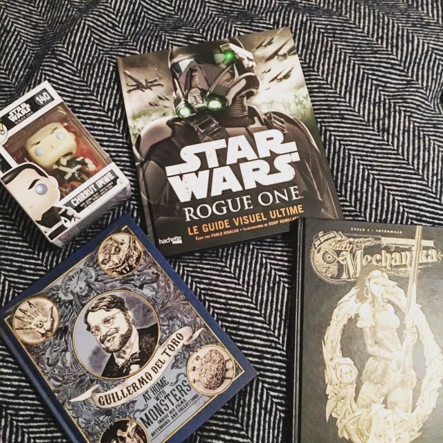 El libro de Guillermo del Toro "En la guarida con los monstruos" en la cuenta de Instagram de Gastronogeek (Thibaud Villanova)