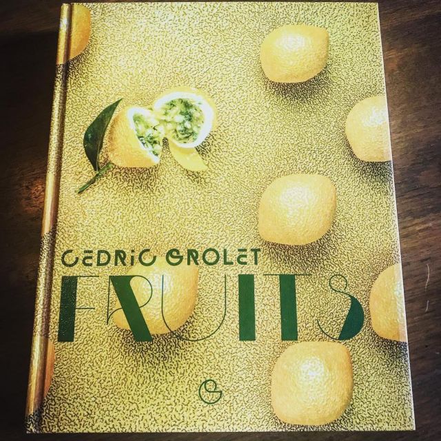 El libro "Frutas" de Cédric Grolet en la cuenta de Instagram de Gastronogeek (Thibaud Villanova)