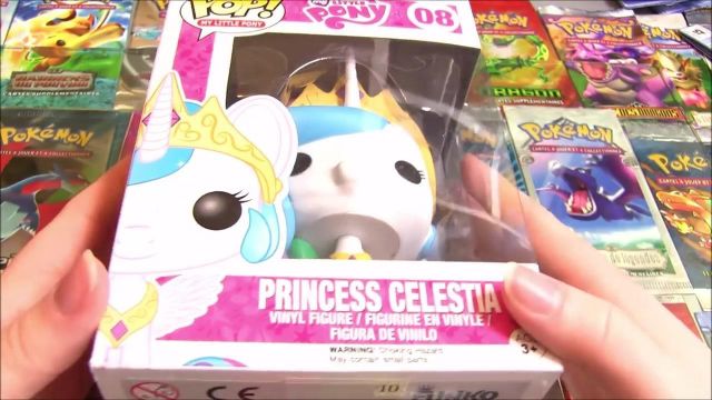 Acquiesce zegen conjunctie The figurine funko pop My Little Pony Princess Celestia in the youtube  video My Collection of POP My Little Pony ! of MissJirachi | Spotern