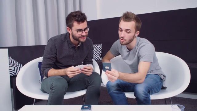 Le jeu Blanc-manger Coco Extension N°1 - La Recave dans la vidéo commune de Squeezie et Cyprien (Bigorneaux & Coquillages)