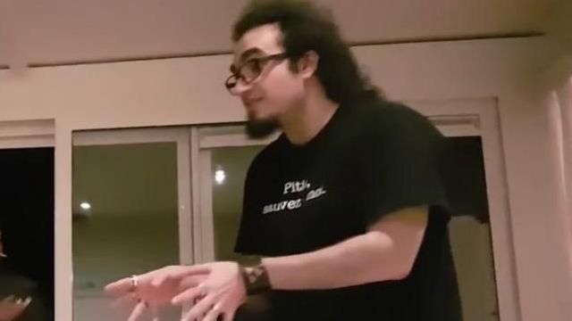 Bracelet Zelda dans la vidéo de Linksthesun Vlog - LinksTheSun aux Geek Faëries 2017
