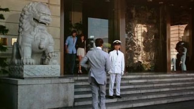 Le Peninsula, Hong Kong que la visite de James Bond (Roger Moore) comme on le voit dans L'Homme au Pistolet d'Or