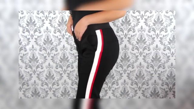 The pants stripes Horia in his video "a haul of 500 euros : I abused"