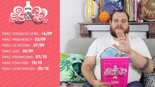 Le livre de cui­sine Gas­tro­no­geek Geek and Pas­try de Thi­baud Vil­la­nova vu dans sa video "Des rencontres et des Gateaux !"