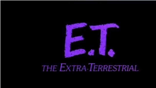 DVD E.T vu dans Point Culture : Les théories de fan au cinéma (2ème partie) de Linksthesun