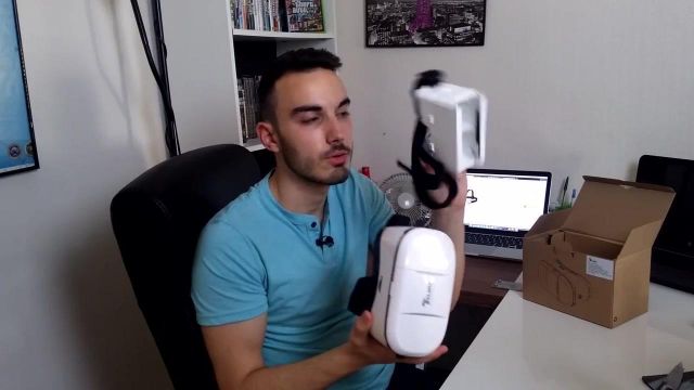 The virtual reality helmet as seen in the video Chain of the Geek "Dive into the VR"