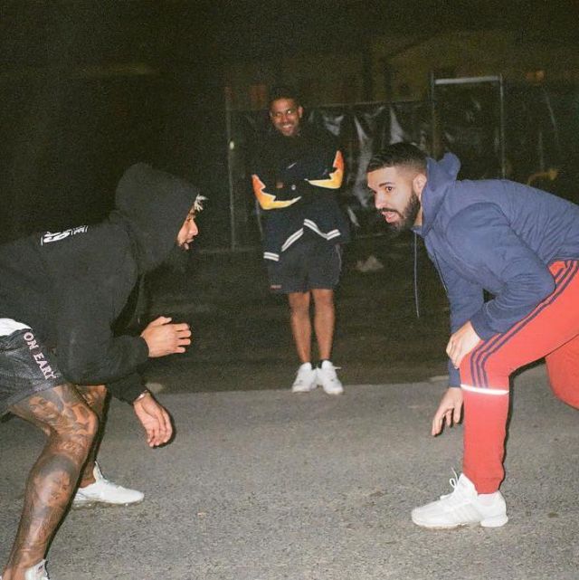 Les sneakers Vapormax Triple White vus sur le compte Instagram de Drake