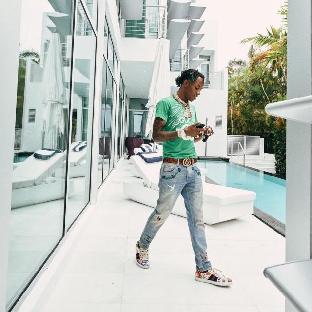 Zapatillas Gucci Ace bordadas vistas en la cuenta de Instagram de Rich the Kid