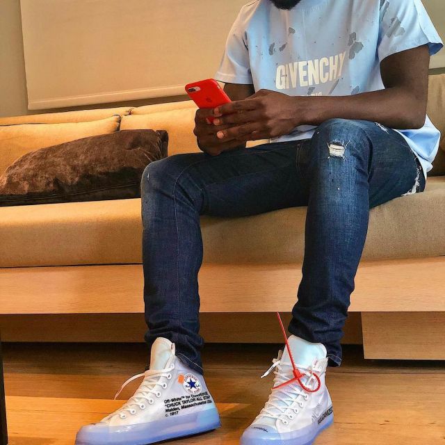 The pair of Nike x Off White Converse Chuck Taylor Virgil Abloh The 10 Ten with Samuel Umtiti on his account Instagram