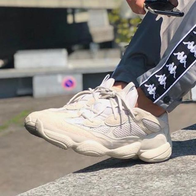 yeezy desert rat 500 blush