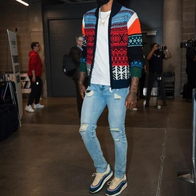 sneakers nike sean wotherspoon views on the account Instagram of Paul George